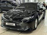 Toyota Camry 2018 года за 9 000 000 тг. в Уральск