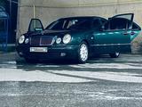 Mercedes-Benz E 320 1999 года за 3 600 000 тг. в Шымкент – фото 2