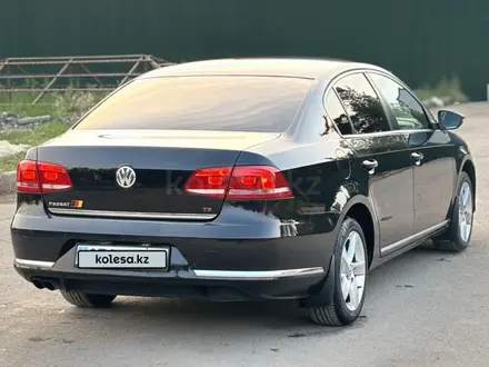 Volkswagen Passat 2013 года за 5 500 000 тг. в Алматы – фото 24