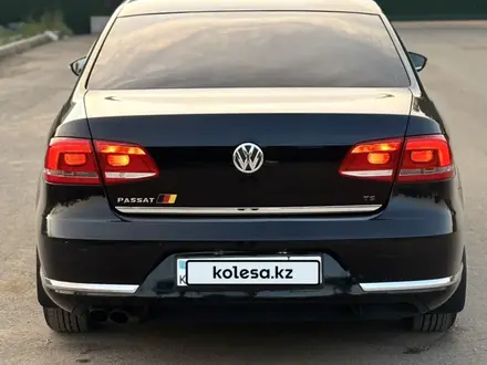 Volkswagen Passat 2013 года за 5 500 000 тг. в Алматы – фото 25