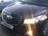 Chevrolet Cruze 2014 годаүшін4 700 000 тг. в Семей – фото 4