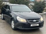 Chevrolet Epica 2007 года за 2 600 000 тг. в Актобе – фото 3