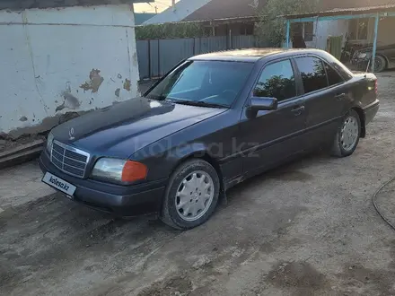 Mercedes-Benz C 200 1995 года за 1 800 000 тг. в Алматы – фото 3