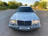 Mercedes-Benz E 200 1995 годаfor2 800 000 тг. в Боралдай