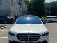 Mercedes-Benz S 500 2022 годаfor55 000 000 тг. в Алматы