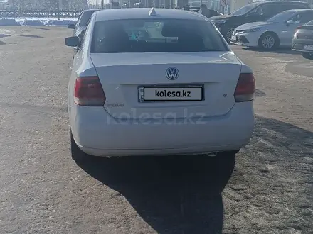 Volkswagen Polo 2014 года за 2 550 000 тг. в Астана – фото 2