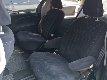Toyota Sienna 2015 года за 13 500 000 тг. в Алматы – фото 36