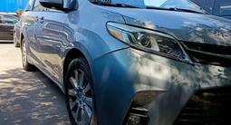 Toyota Sienna 2015 годаүшін13 500 000 тг. в Алматы