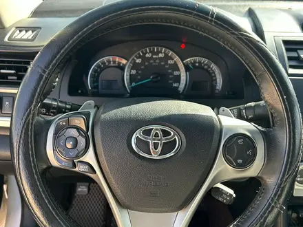 Toyota Camry 2014 года за 6 600 000 тг. в Жанаозен – фото 9
