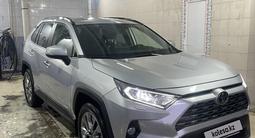 Toyota RAV4 2020 года за 16 300 000 тг. в Астана – фото 2