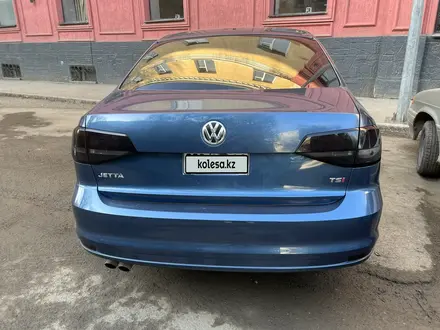 Volkswagen Jetta 2016 года за 5 500 000 тг. в Актобе – фото 4