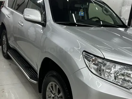 Toyota Land Cruiser Prado 2019 года за 20 200 000 тг. в Уральск – фото 4