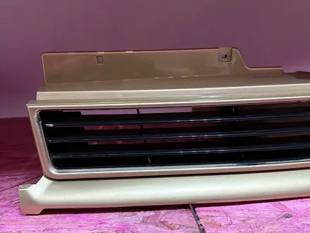 Решетка радиатора Mitsubishi Space Wagon (1992-1996) за 9 000 тг. в Астана – фото 4