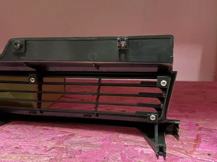 Решетка радиатора Mitsubishi Space Wagon (1992-1996) за 9 000 тг. в Астана – фото 6