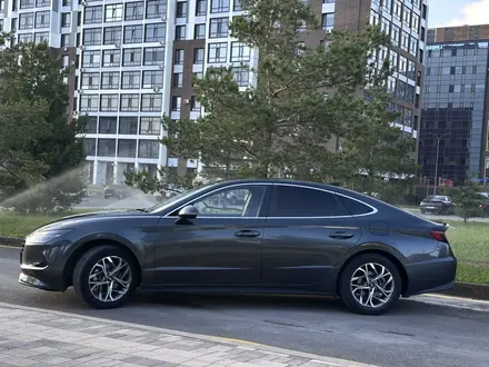 Hyundai Sonata 2022 года за 10 650 000 тг. в Астана – фото 3