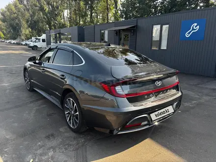 Hyundai Sonata 2022 года за 9 099 225 тг. в Алматы – фото 6