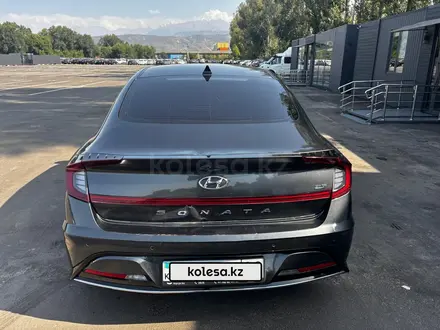 Hyundai Sonata 2022 года за 9 099 225 тг. в Алматы – фото 5