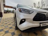 Toyota Highlander 2024 годаүшін29 000 000 тг. в Атырау