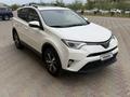 Toyota RAV4 2017 года за 9 700 000 тг. в Актау – фото 4