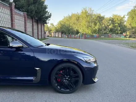 Kia Stinger 2022 года за 18 200 000 тг. в Алматы – фото 2
