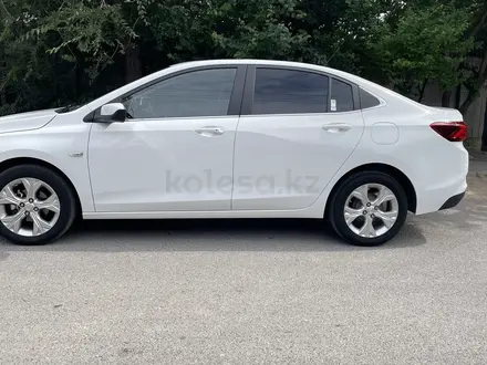 Chevrolet Onix 2025 года за 6 200 000 тг. в Шымкент – фото 2
