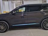 Hyundai Santa Fe 2021 годаүшін17 000 000 тг. в Актау – фото 2