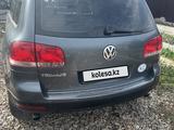 Volkswagen Touareg 2005 годаfor5 000 000 тг. в Щучинск – фото 5