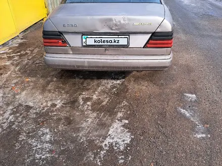 Mercedes-Benz E 230 1988 года за 890 000 тг. в Алматы – фото 5