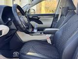 Toyota Highlander 2023 года за 28 300 000 тг. в Тараз – фото 4