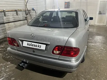 Mercedes-Benz E 280 1998 года за 4 200 000 тг. в Кызылорда – фото 3