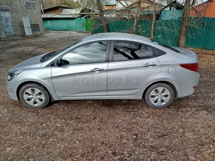 Hyundai Solaris 2015 года за 4 300 000 тг. в Алматы – фото 3