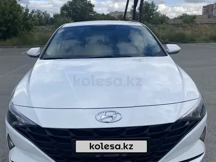 Hyundai Elantra 2021 года за 8 900 000 тг. в Семей