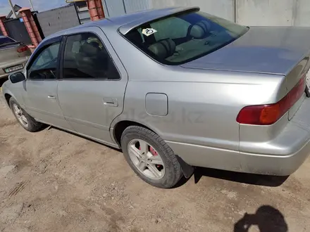 Toyota Camry 2000 года за 3 600 000 тг. в Алматы – фото 4