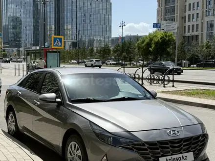 Hyundai Elantra 2022 года за 7 900 000 тг. в Астана – фото 4
