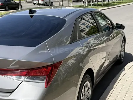 Hyundai Elantra 2022 года за 7 900 000 тг. в Астана – фото 2