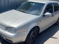 Volkswagen Golf 2002 годаүшін2 300 000 тг. в Алматы