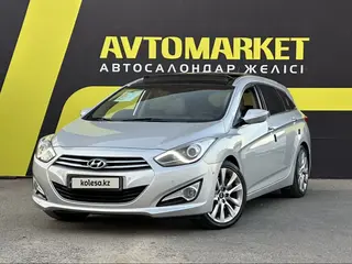 Hyundai i40, 2011