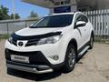 Toyota RAV4 2015 годаfor11 500 000 тг. в Уральск – фото 2