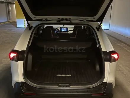 Toyota RAV4 2019 года за 16 200 000 тг. в Алматы – фото 13