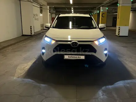 Toyota RAV4 2019 года за 16 200 000 тг. в Алматы – фото 4