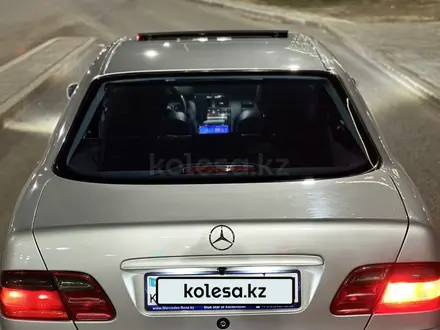 Mercedes-Benz E 320 2000 года за 5 506 900 тг. в Астана – фото 2