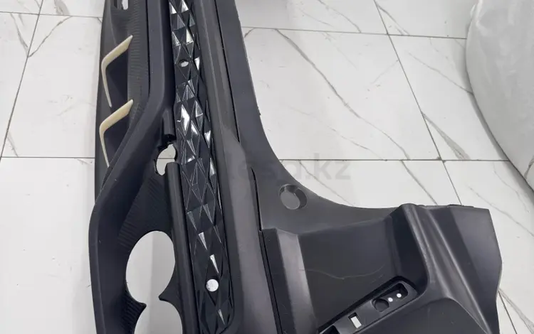 Geely coolray задний бампер карбон за 5 000 тг. в Астана
