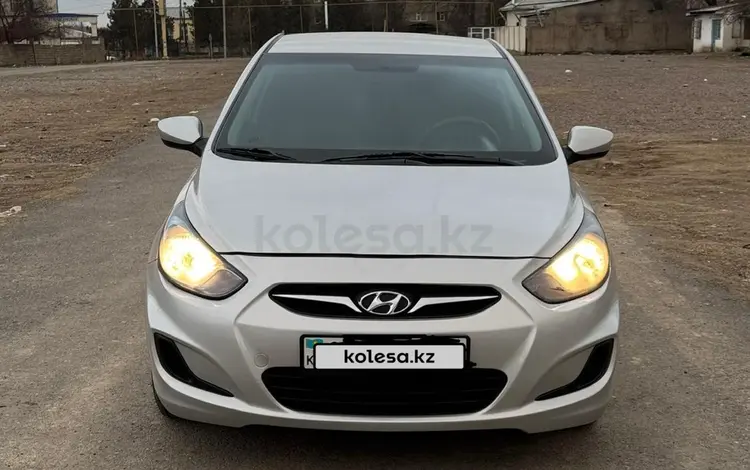 Hyundai Accent 2014 годаfor4 000 000 тг. в Сарыагаш