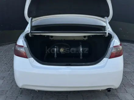 Toyota Camry 2007 года за 4 450 000 тг. в Актобе – фото 21