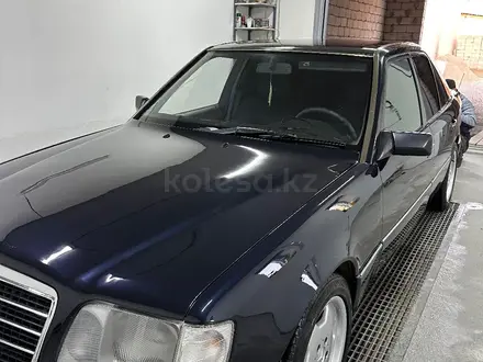 Mercedes-Benz E 200 1994 года за 2 550 000 тг. в Туркестан – фото 5