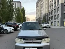 Nissan Cube, 2000