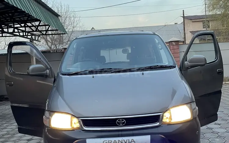 Toyota Granvia 1996 года за 3 700 000 тг. в Алматы