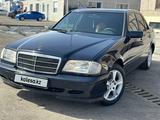 Mercedes-Benz C 180 1994 года за 2 100 000 тг. в Атбасар – фото 2