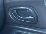 Ручки двери внутренние на Suzuki Jimny за 8 000 тг. в Алматы