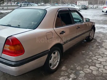 Mercedes-Benz C 180 1995 года за 1 600 000 тг. в Костанай – фото 4